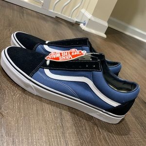 Brand New Vans ‘Old Skool’ Size 13